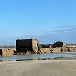 Du Debarquement. Maison Bord De *