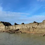 Du Debarquement. Maison Bord De *
