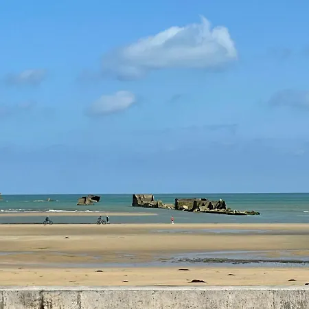 בית נופש Du Debarquement. Maison Bord De Saint-Côme-de-Fresné