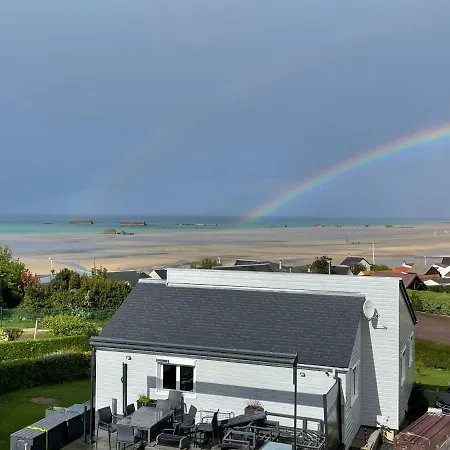 Du Debarquement. Maison Bord De Holiday home *