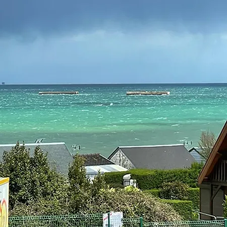 Du Debarquement. Maison Bord De * Saint-Côme-de-Fresné