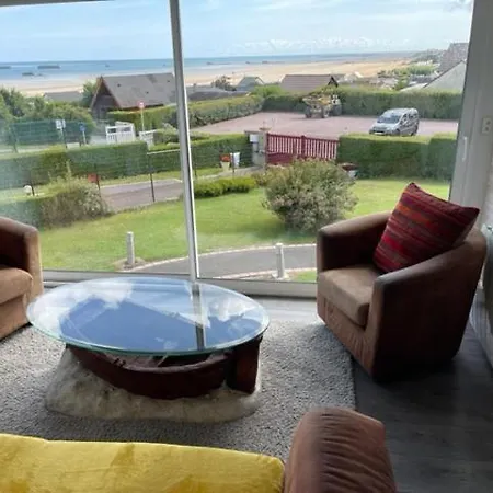 Du Debarquement. Maison Bord De Dom wakacyjny