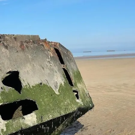 Dom wakacyjny Du Debarquement. Maison Bord De *